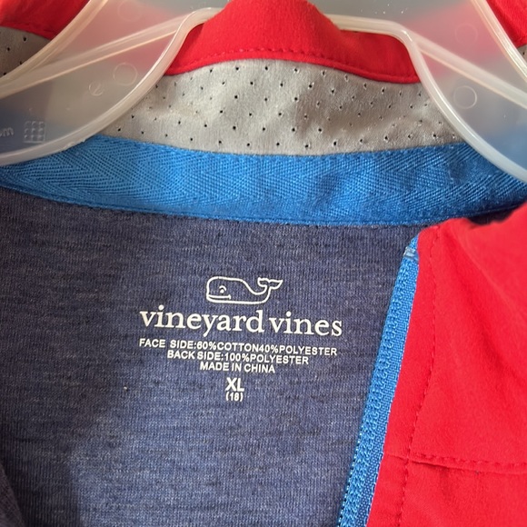 Pull over shirt ir light jacket.  Light wear.  Youth xl - Picture 3 of 3